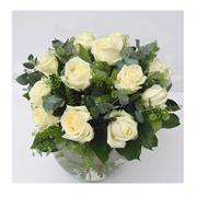 12 White Elegant Roses 