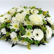 Classic White&amp; Green  Posy 