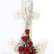 Anchor Tribute Red  White Roses 