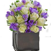 White Rose &amp; Freesia Gift Bag 